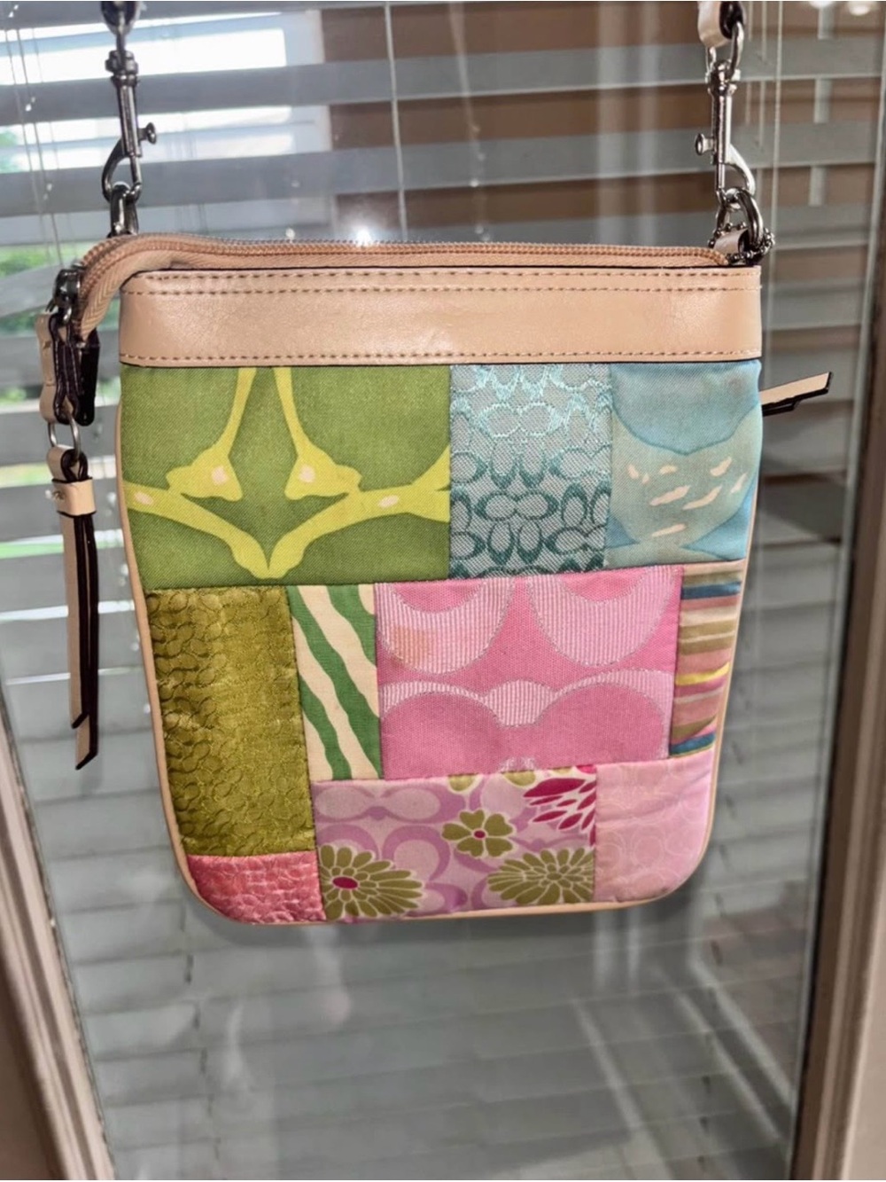 Colorful Coach patchwork Bag - Picture 5 of 8